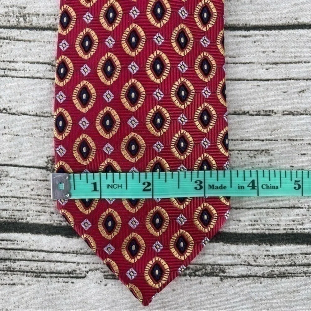 Jos. a Bank 100% silk tie Long 64”